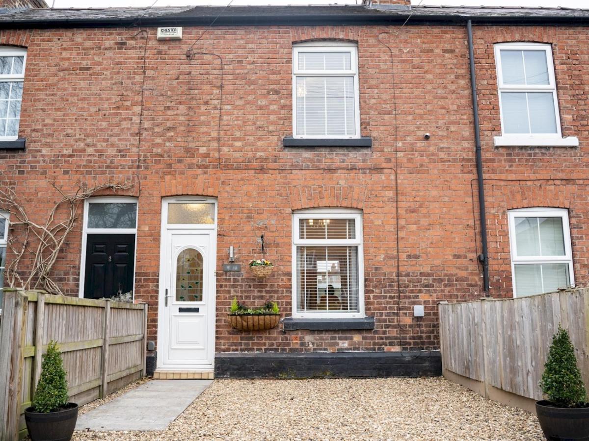 Pass The Keys Cosy, 2-Bed Home In Popular Handbridge - Parking Chester Exterior photo